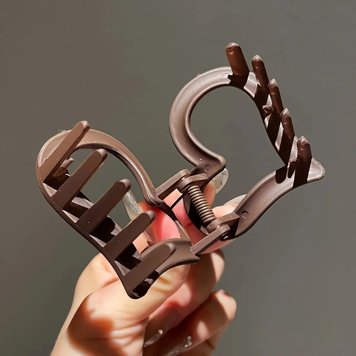 Matte Claw Hair Clips — 11 Pack